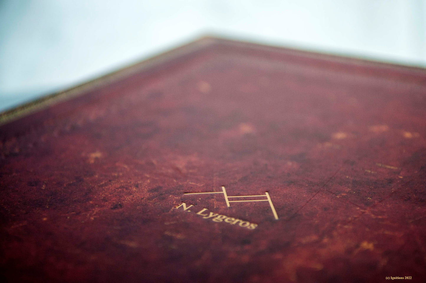 N. Lygeros - Time and Mankind. Paperblank Hardcover Journals – Old Leather Classics