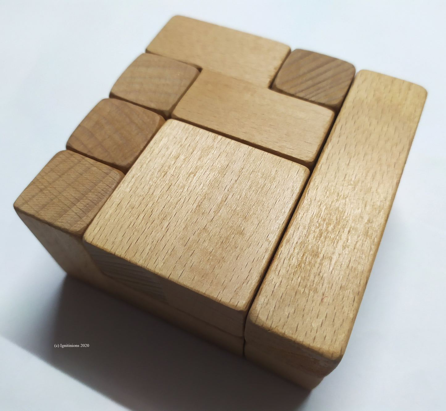 Puzzle 4x4x2